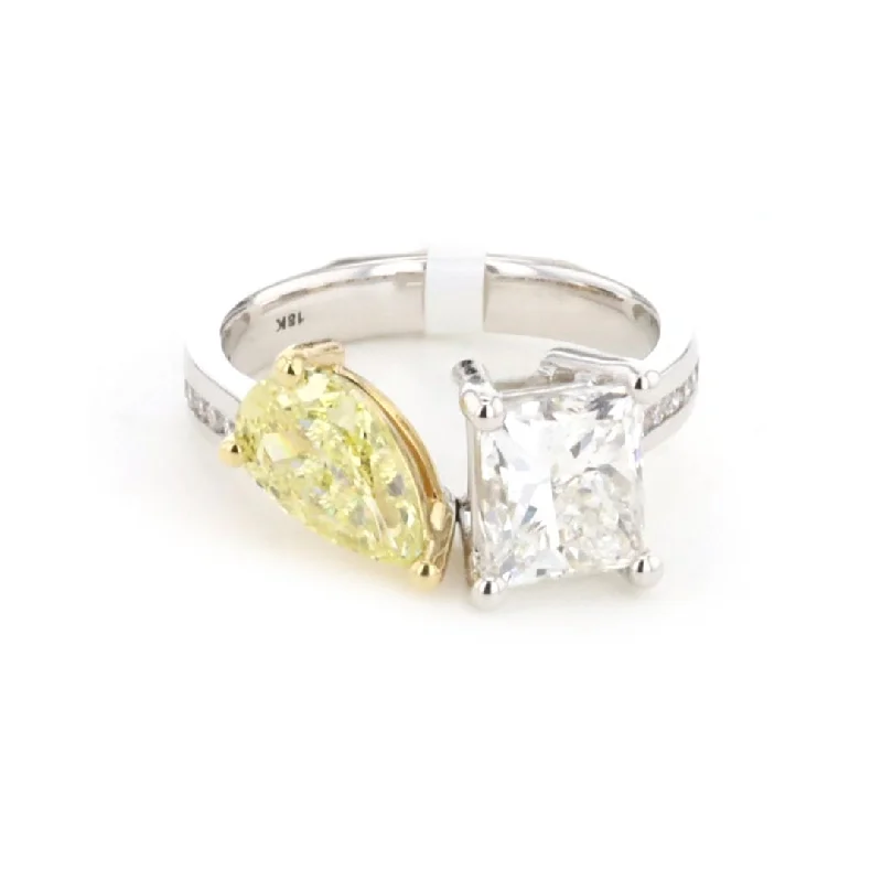 SuccessRings-Yellow Diamond & White Diamond Two-Stone Ring