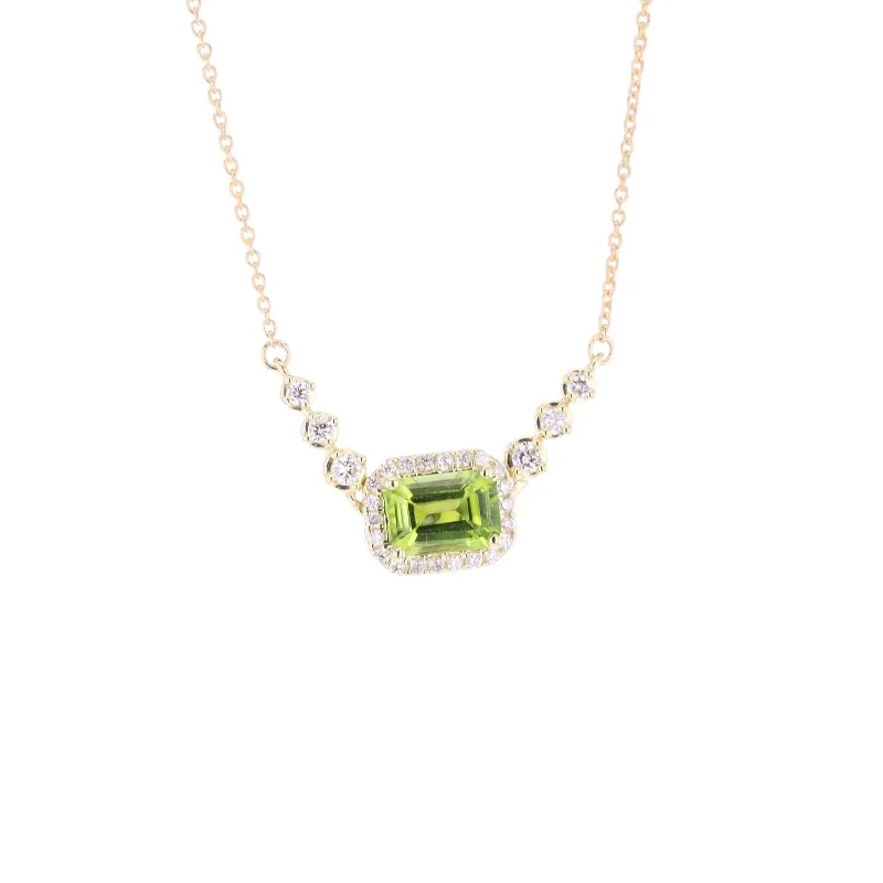 Elegant Women’s Necklaces-Peridot & Diamond Halo Necklace