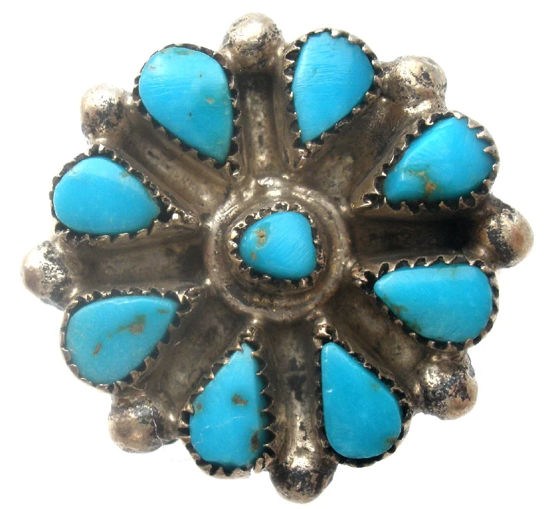 EmeraldRings-Zuni Petit Point Turquoise Ring Size 8 Vintage