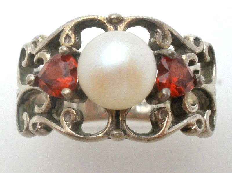 AnimalRings-Pearl & Garnet Sterling Silver Ring Size 6