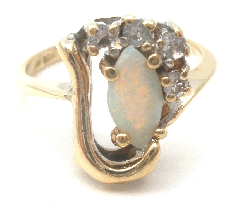 EnamelRings-Opal 10K Yellow Gold Ring Size 5.75 Vintage