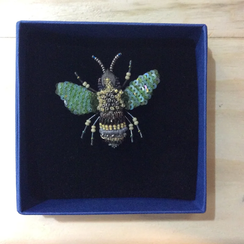 Small brooch-Forest Bee Brooch